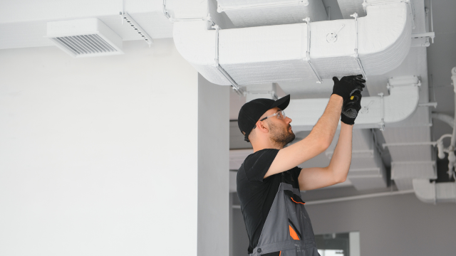 Sisteme de ventilare industriale: ce sunt, unde se folosesc și pentru cine sunt recomandate